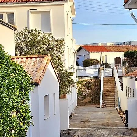 Alekatele A 80m De La * 滨海拉特朗什