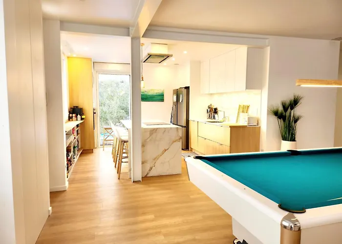 Vila Alekatele A 80m De La