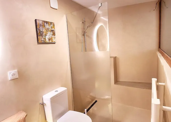 Alekatele A 80m De La Vila *